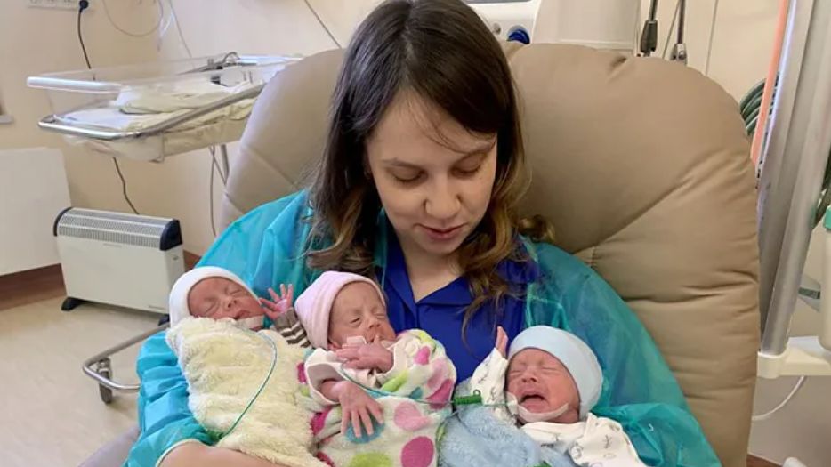 Trojaczki rosną zdrowo, a ich mama jest szczęśliwa