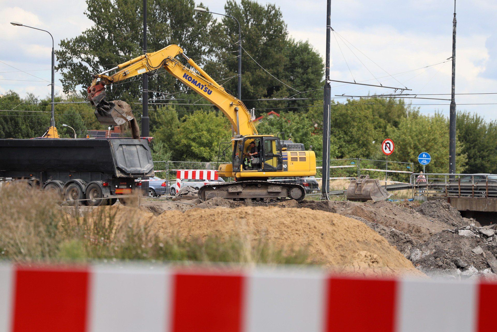 Duże utrudnienia w ruchu na Zamojskiej. Wahadło drogowe przez dwa miesiące