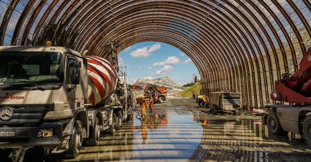 Tunel na Zakopiance. Niezwykłe zdjęcia z budowy