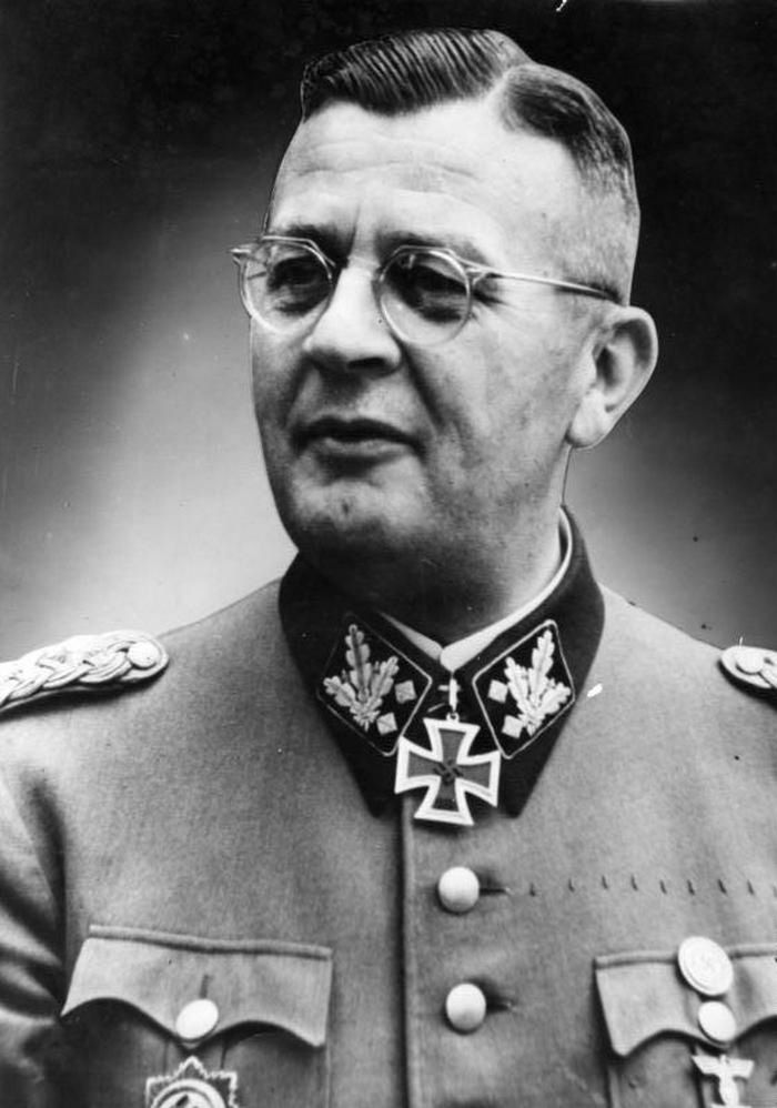 Według jednej z wersji rozkaz rozstrzelania Kamińskiego wydał osobiście Erich von dem Bach (Bundesarchiv/CC-BY-SA 3.0)