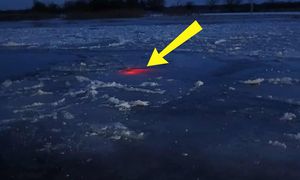 Wjechał na rzekę. Dramatyczny finał. "Nie będziemy"