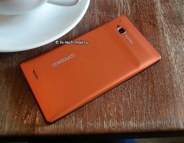 Wyciekł pierwszy Windows Phone Alcatela 3