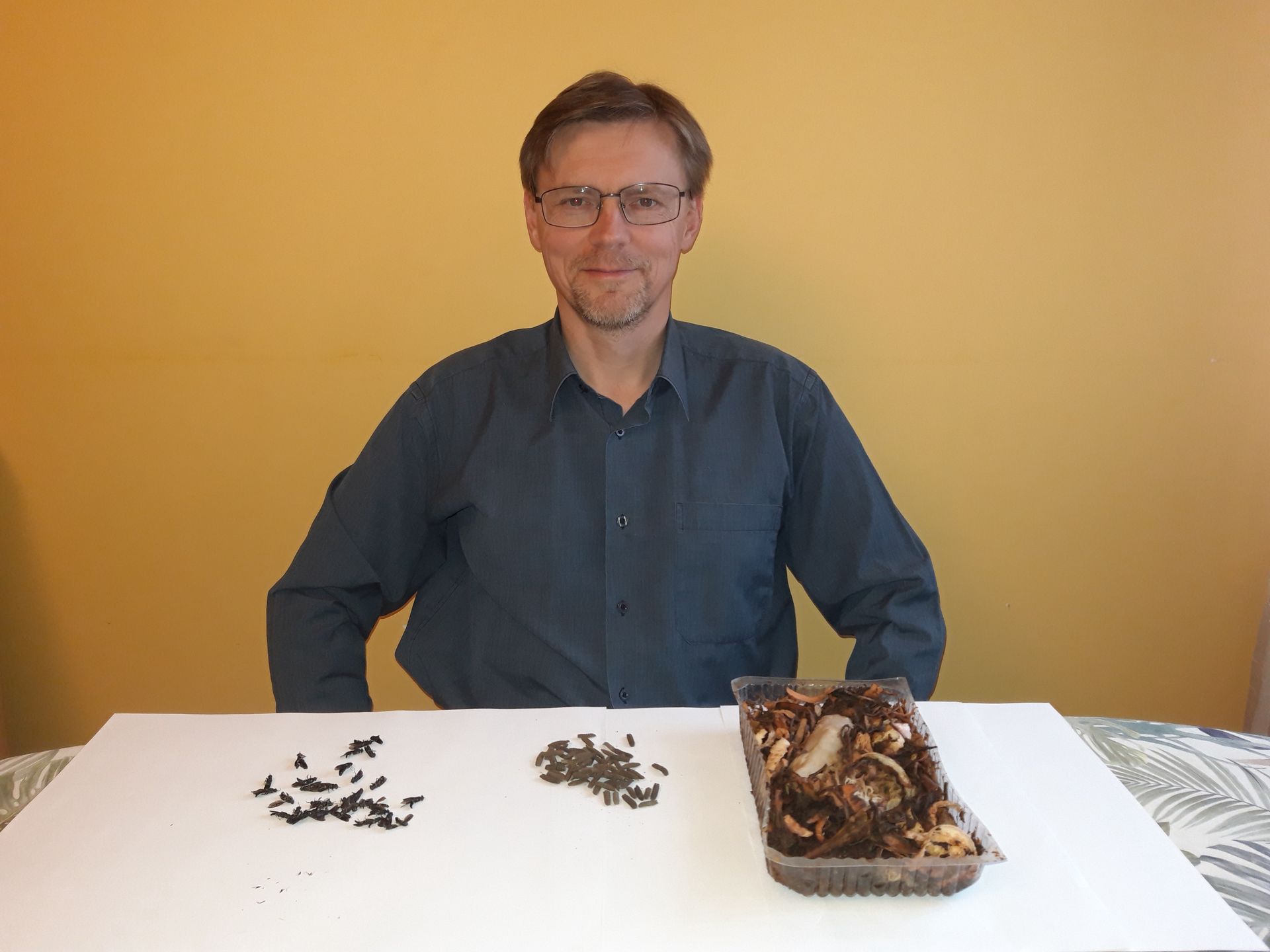 Dr Marek Goleń wierzy, że czarny żołnierz pomoże nam przezwyciężyć co najmniej dwa kryzysy. 