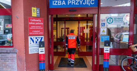 Szpitale już są zapchane. "Spodziewamy się lawiny chorych"