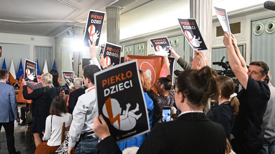 Antyaborcyjni aktywiści na posiedzeniu komisji