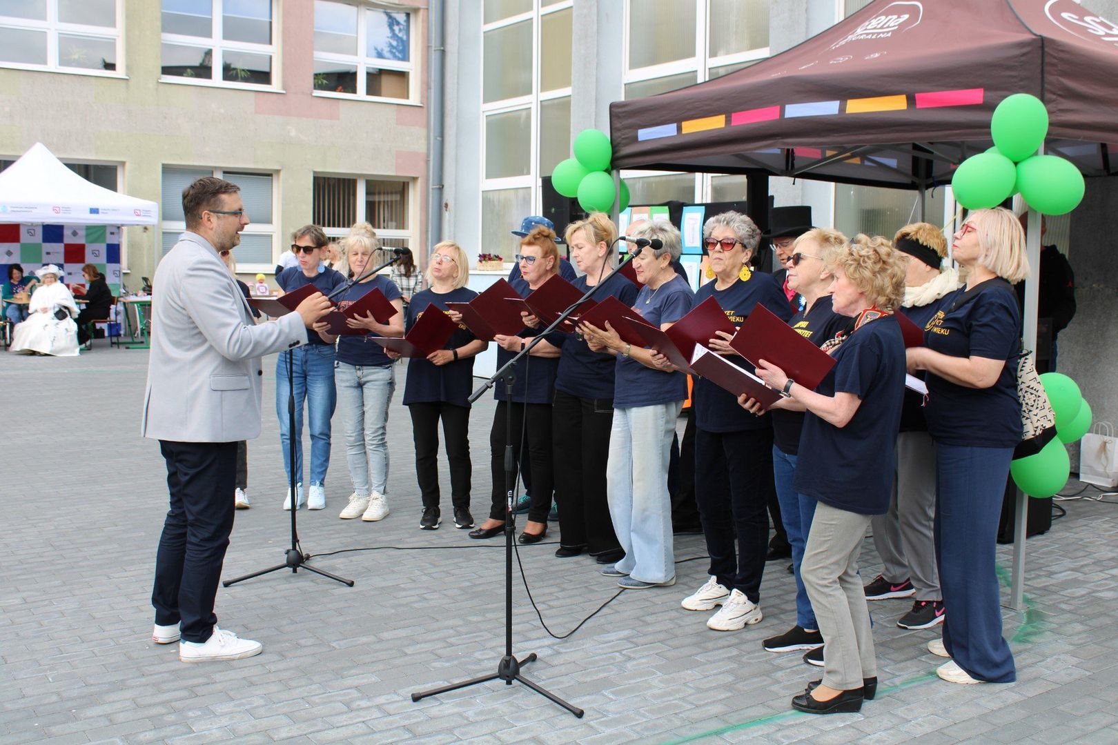 Impreza w ramach projektu „Sport w trójce łączy pokolenia” w Szkole Podstawowej nr 3 w Słupsku.
