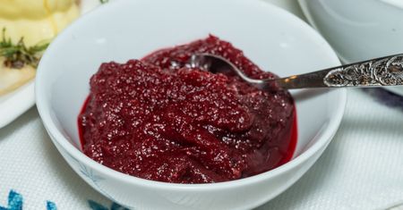 Dodawaj do mięs i sałatek. Działa oczyszczająco, wspiera pracę wątroby