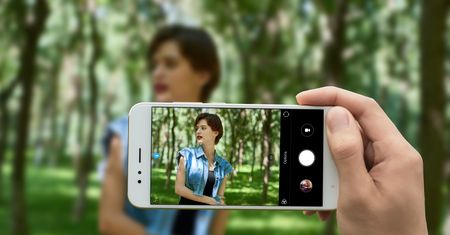 Oto Xiaomi Mi A2 – smartfon pozbawiony tego, co najbardziej kochamy w Xiaomi