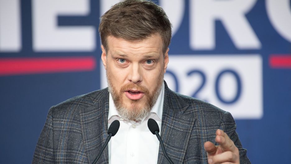 Adrian Zandberg: "PiS straszy Polaków, że ktoś chce im zakazać życia według tradycyjnych zasad"