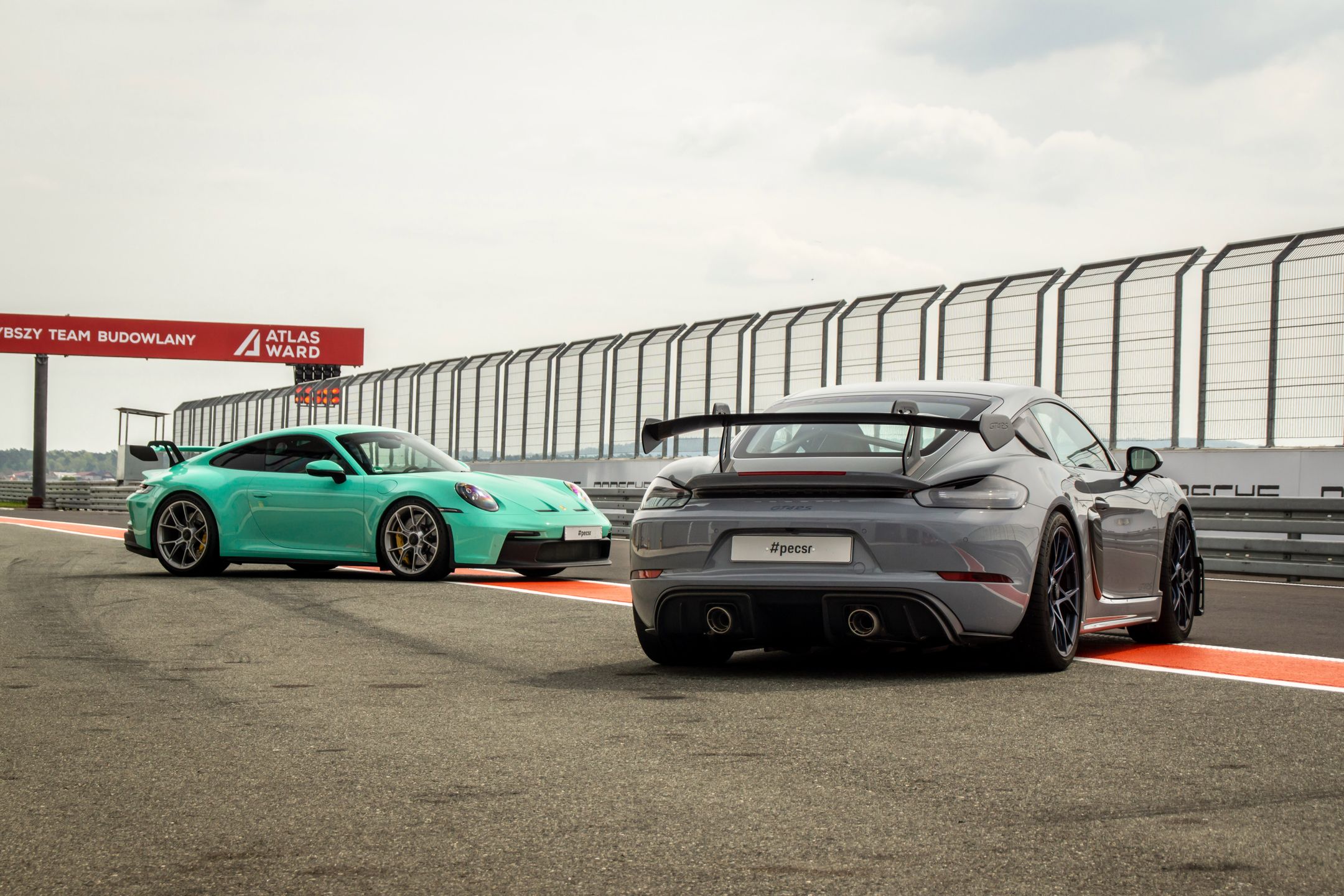 Porsche 718 Cayman GT4 RS