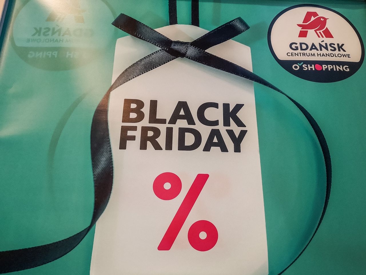 Hakerzy wykorzystują Black Friday