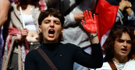Świat czeka na decyzję Hamasu, która może doprowadzić do rozejmu. Reakcja cen ropy