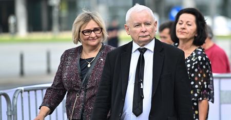Fatalna pomyłka Kaczyńskiego z krawatem