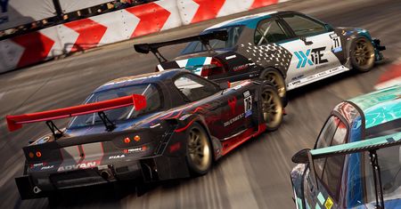 Mazda RX-7 w Barcelonie - oto nowy gameplay z GRID