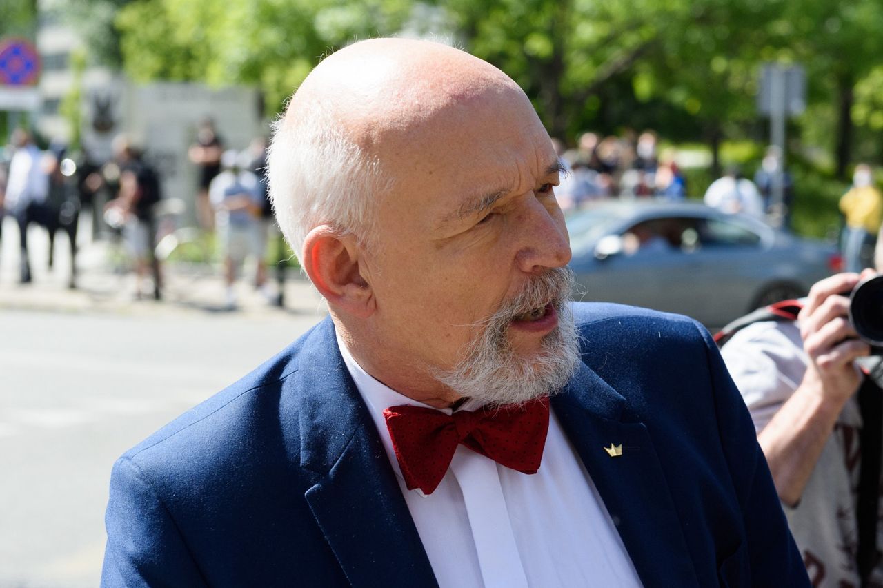 Janusz Korwin-Mikke ścigany przez ZUS. "Dostaję białej gorączki"