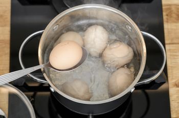 Nie rób tego z jajkami. Dietetyczka zdecydowanie odradza