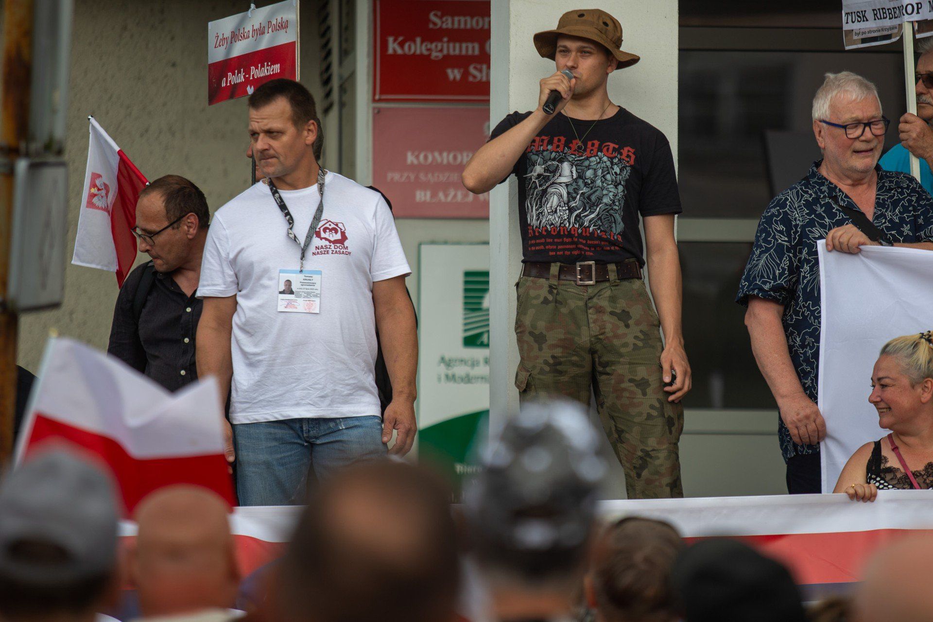 Marsz przeciwko imigrantom w Słupsku.