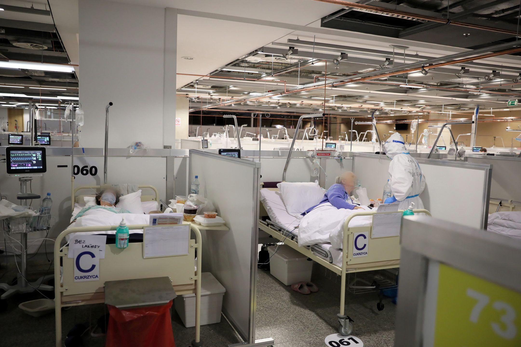 Tymczasowy szpital na Stadionie Narodowym w Warszawie