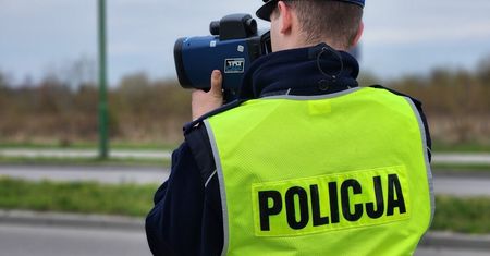Mielec: 102 km/h przez miasto. Trzech kierowców bez prawa jazdy