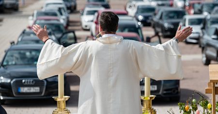 Wielkanoc w Niemczech. Kościoły apelują o jedność