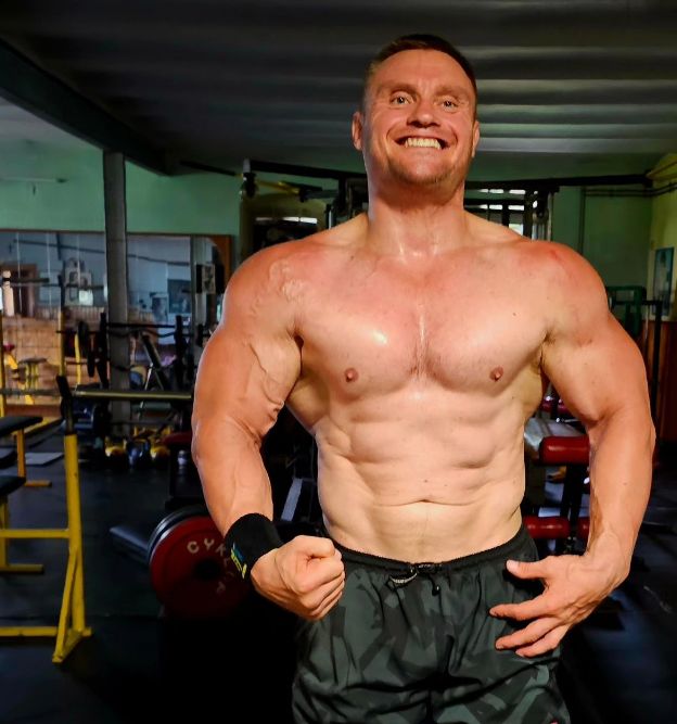 Krzysztof Radzikowski z partnerką