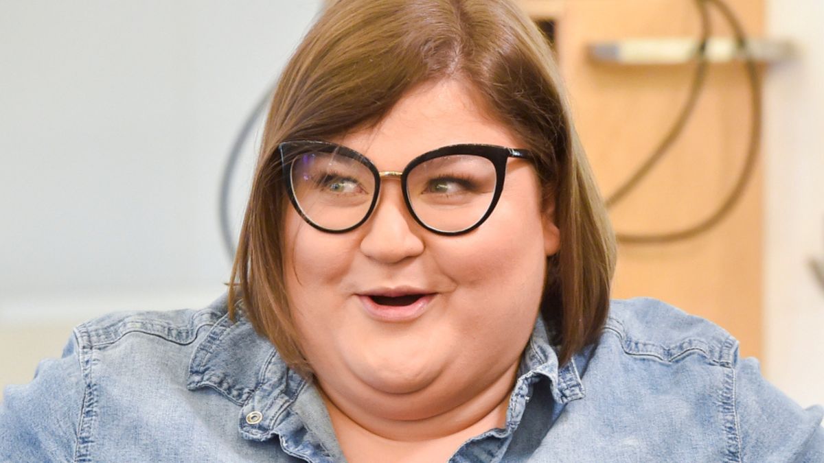 Rozczochrana Dominika Gwit dokazuje na wakacjach nad morzem 