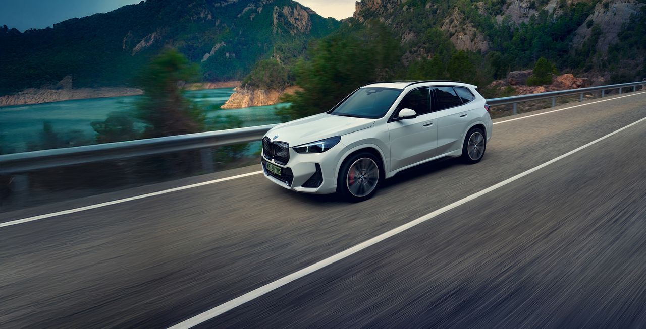 BMW iX1: nowa energia radości z jazdy