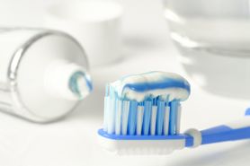 4 najczęstsze błędy podczas mycia zębów – jak ich uniknąć
