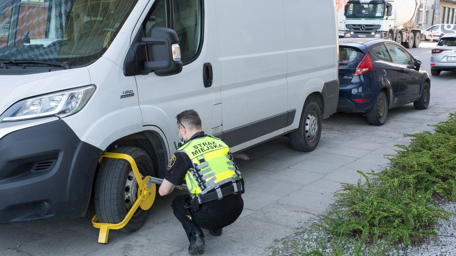 Śląskie. 419 interwencji i 225 mandatów, pouczeń i wniosków do sądu – to bilans pierwszego tygodnia dyscyplinowania kierowców w Katowicach.