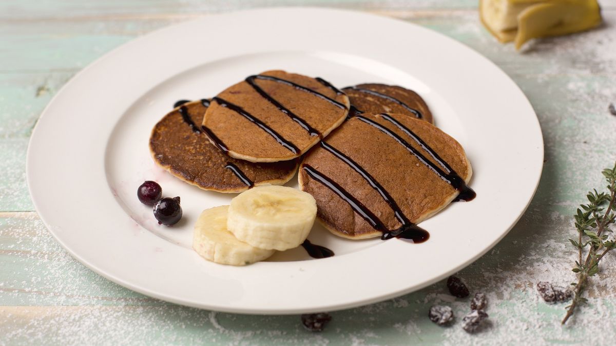 przepis na placki z jablkami i bananami