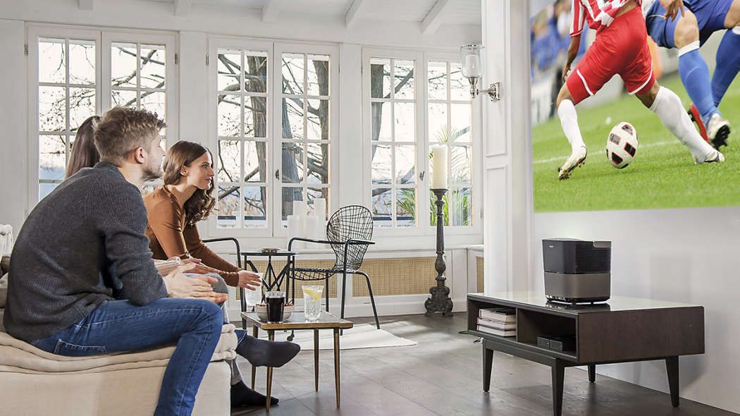 Philips Screeneo HDP2510: projektor FullHD ultrakrótkiego rzutu z głośnikami 2.1 1