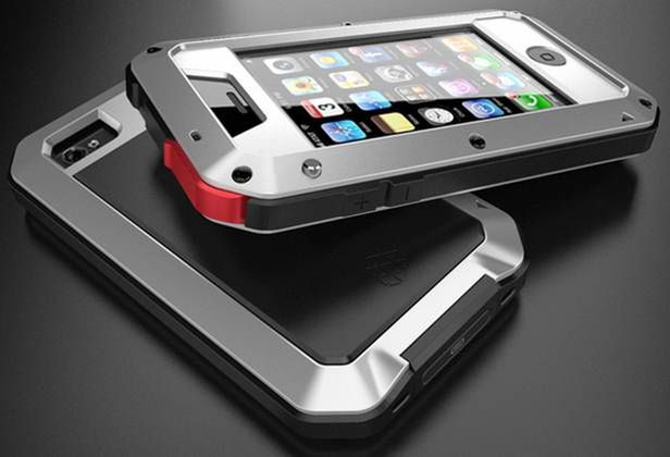 Rosomak dla iPhone’a. Z pancerną obudową TAKTIK telefon będzie niezniszczalny 8