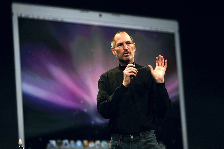 Nowa firma syna Steve’a Jobsa. Przeznaczy 200 mln dol. na walkę z rakiem