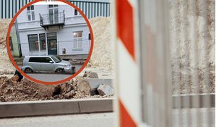 Zaskakujący widok w Łodzi. Wylali beton na ulicy wokół samochodu