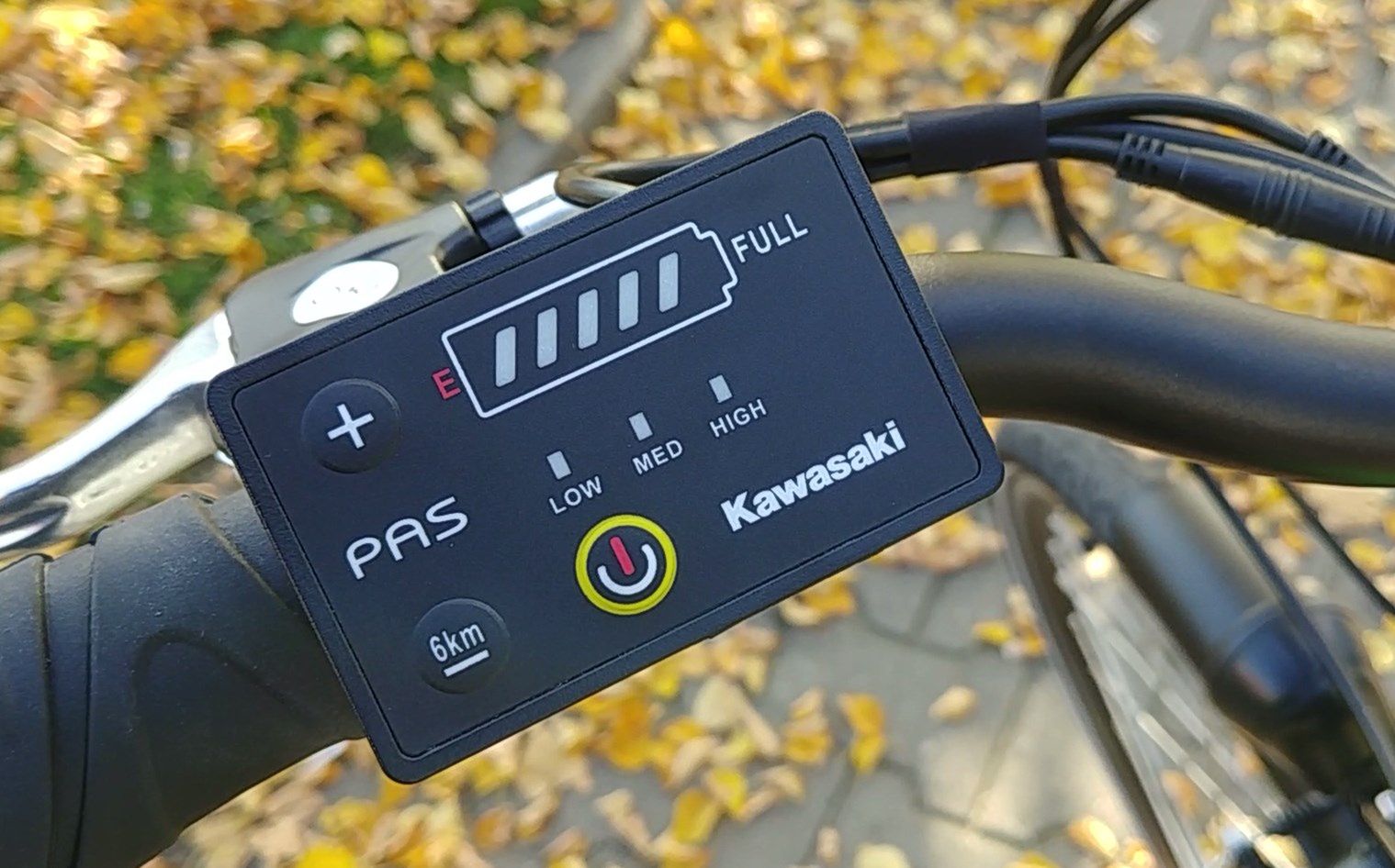 Czas na rewolucję na ulicach miast. Rowery elektryczne zamiast samochodów. Test e-roweru Kawasaki 2