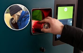 Zbierają butelki. Mówią, ile zarabiają. "Z siłowni wynoszę 150 zł"