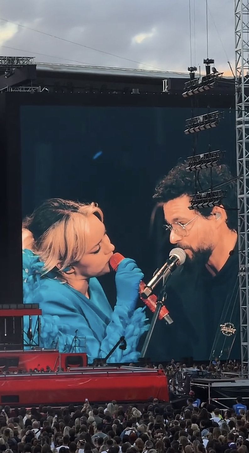 Ewa Farna z mężem