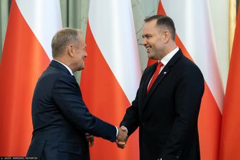 Tusk i Nawrocki powinni współpracować. Polacy niemal jednomyślni