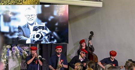Pogrzeb Andrzeja Morozowskiego. Występ syna Młynarskiego. Wiadomo, skąd ten wybór