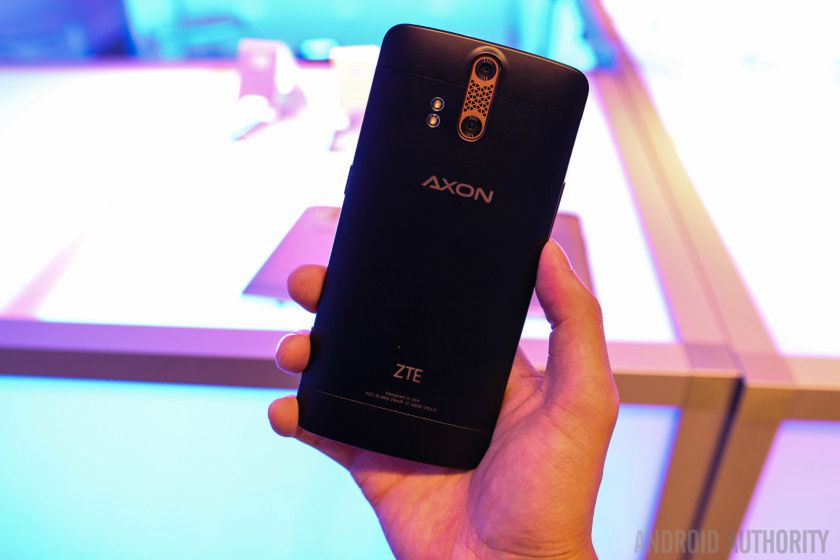 ZTE Axon oficjalnie zaprezentowany. Jest czego zazdrościć Amerykanom 5