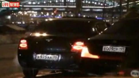 Maybach-vs-Bentley-Russia