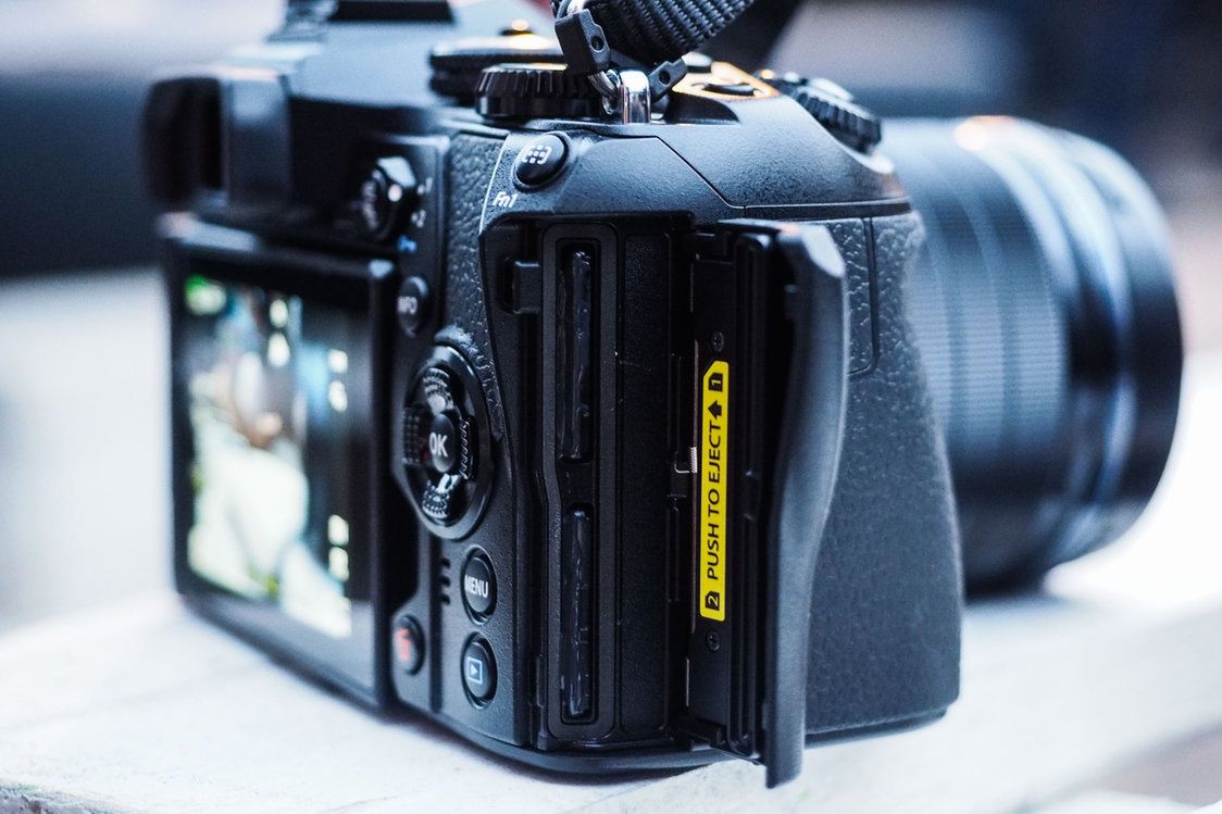 Olympus OM-D E-M1 Mark II w sprzedaży od grudnia 2016. Znamy polską cenę 3
