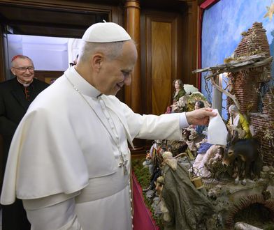 "La Repubblica" ujawnia. Takie jest zajęcie papieża w bezsenne noce