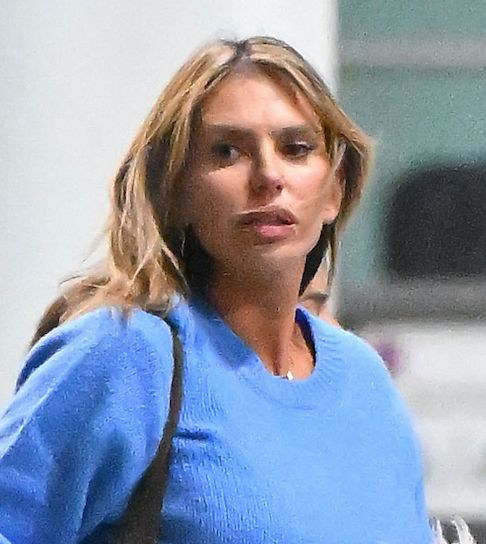 Monika Goździalska na lotnisku