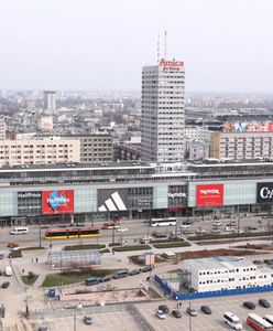 Mają dość Airbnb w bloku. "Nie da się żyć" w wieżowcu w Warszawie