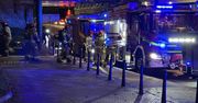 Warszawa: Ogień w budynku na Pradze. Na miejscu cztery zastępy straży