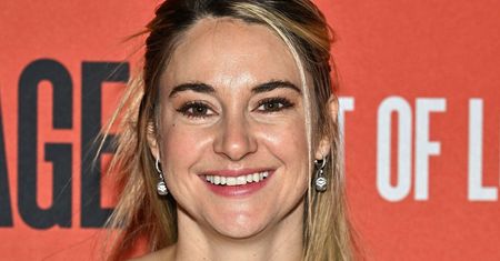 Shailene Woodley z aktorem hitu Netfliksa. Przyłapani na czułościach