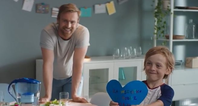 Rodzinne czułości w kampanii Dafi na Dzień Matki (wideo)