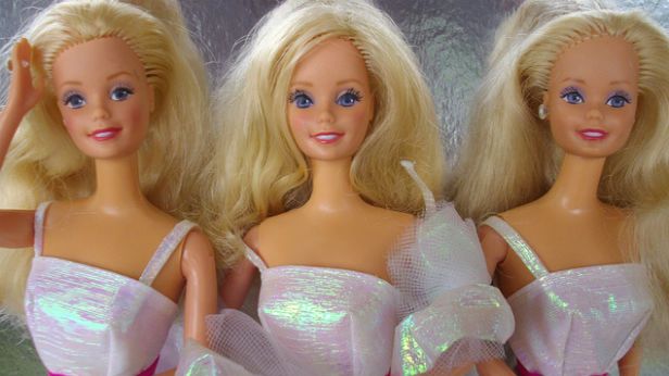 WTF dnia: jak wyglądałaby lalka Barbie bez makijażu? [zdjęcie] 1