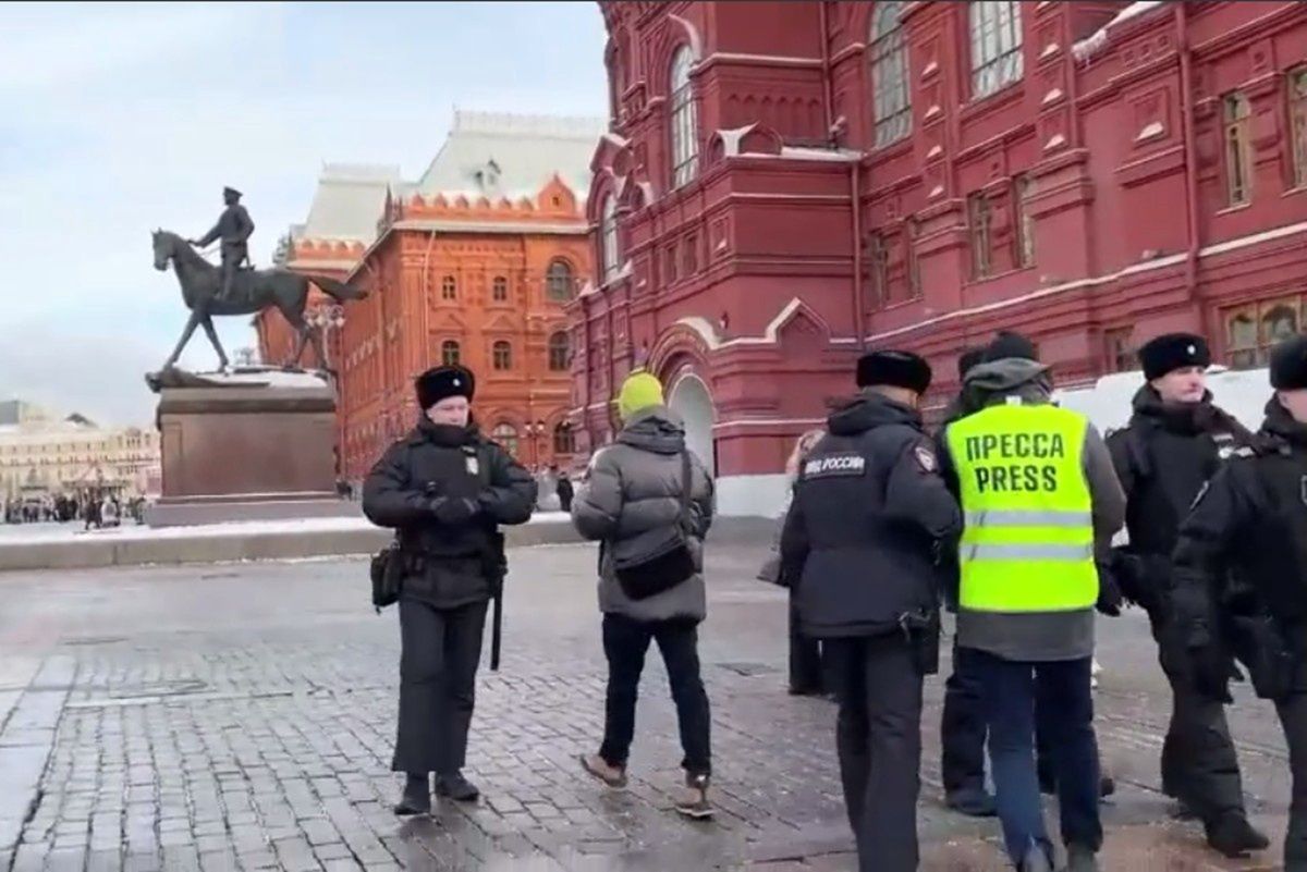 Journalists among 27 detained during Moscow rally held by soldiers' wives protesting against Putin's war